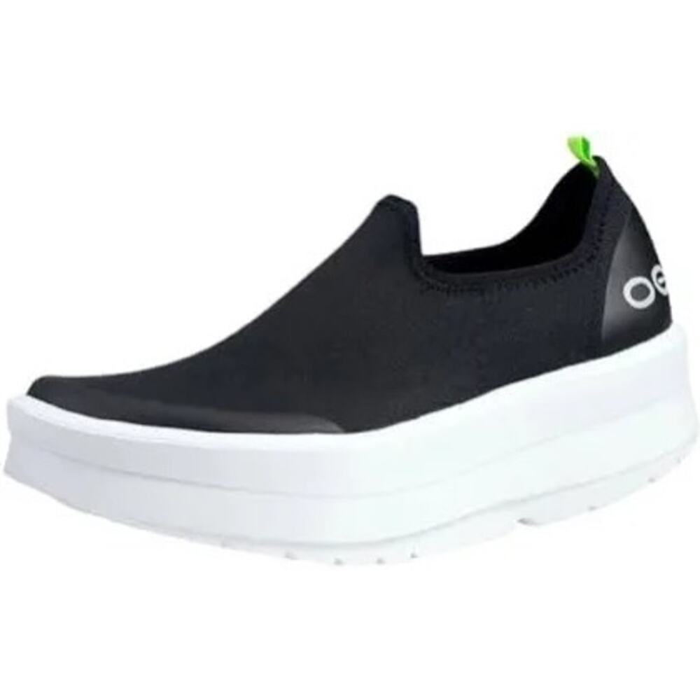 OOFOS OOmega EeZee Women’s Slip On Recovery Shoe Black White Sz 5 NWT Comfort